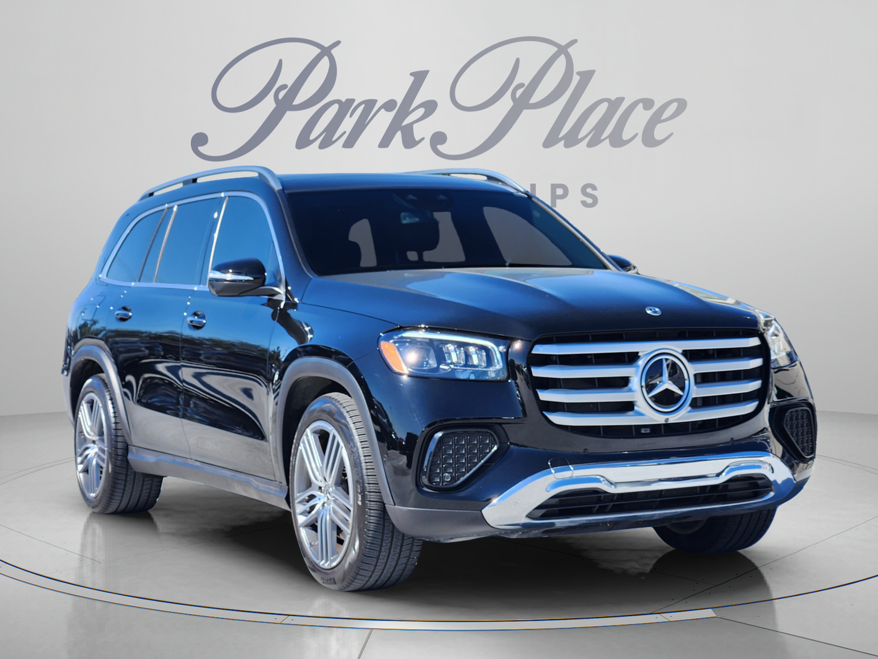 Used 2024 Mercedes-Benz GLS 450 4MATIC image 7