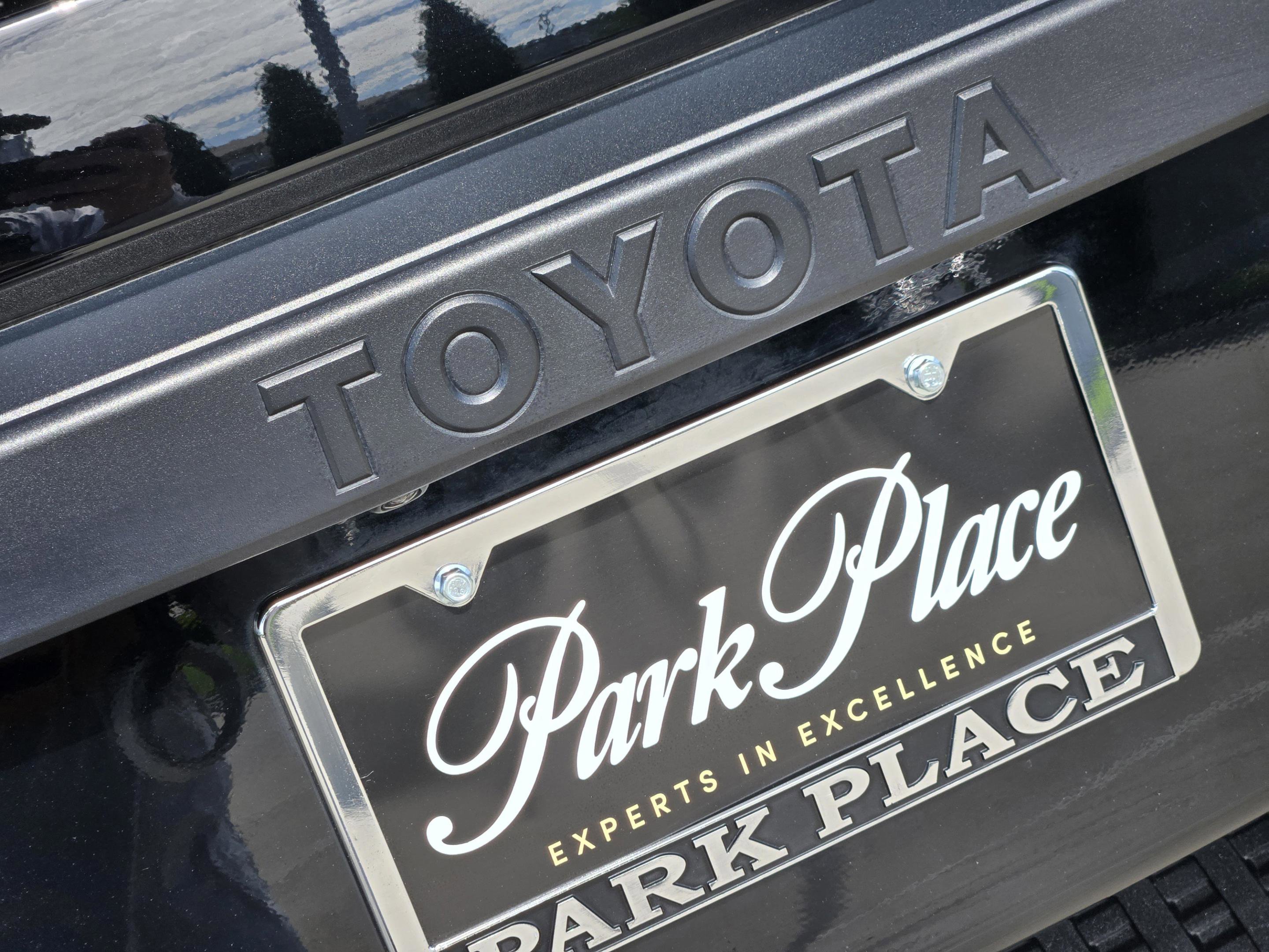 Used 2024 Toyota Land Cruiser 1958 image 42