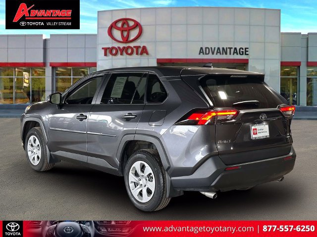 Certified 2023 Toyota RAV4 LE AWD/4WD image 10