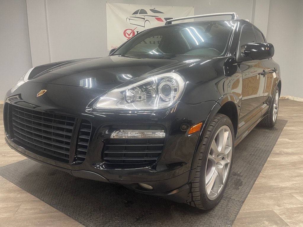 Used 2010 Porsche Cayenne GTS AWD/4WD image 2