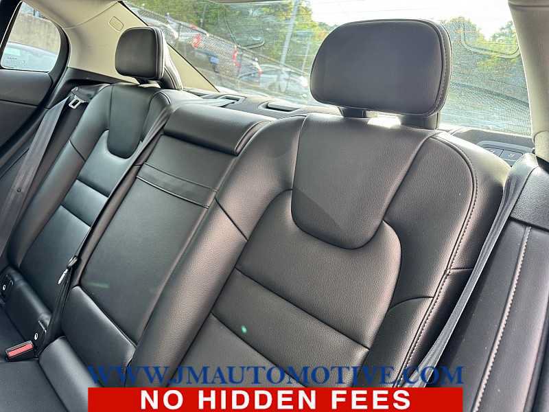 Used 2020 Volvo S60 T6 Momentum w/ Premium Package AWD/4WD image 16
