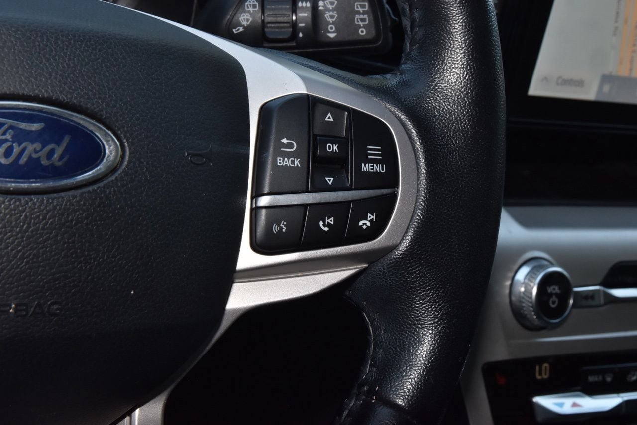 Used 2021 Ford Explorer XLT w/ Equipment Group 202A RWD image 25