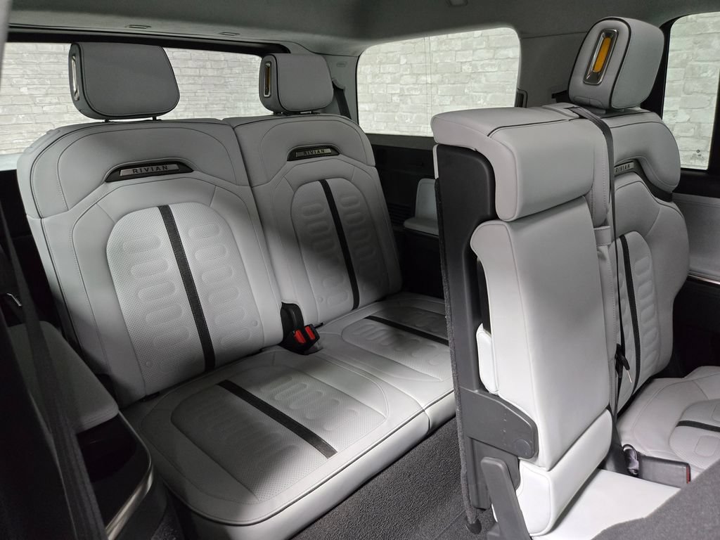 Used 2023 Rivian R1S Adventure AWD/4WD image 58