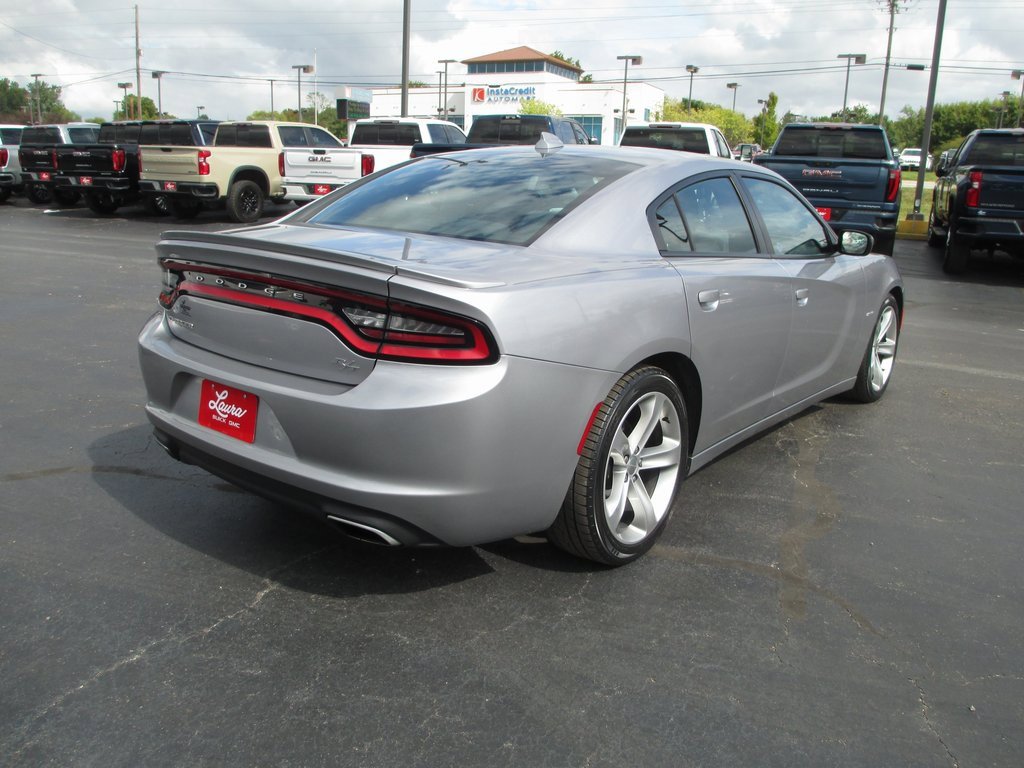 Used 2016 Dodge Charger R/T image 4
