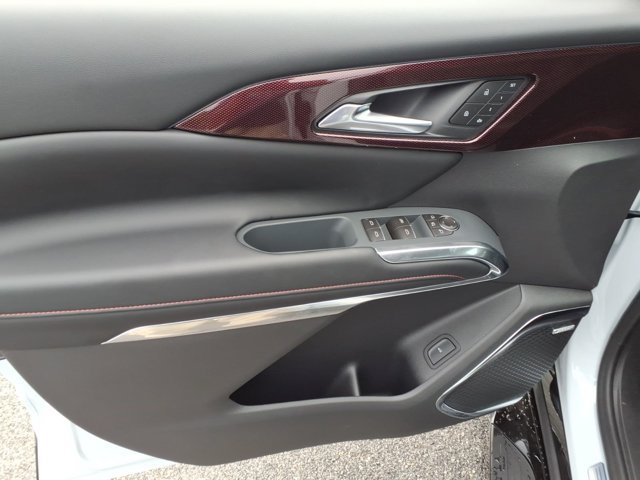 New 2027 Chevrolet Traverse RS FWD image 11