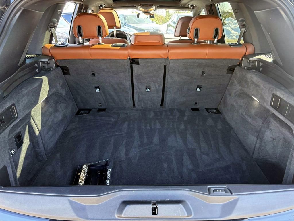 Used 2023 BMW X5 M50i w/ Executive Package image 9