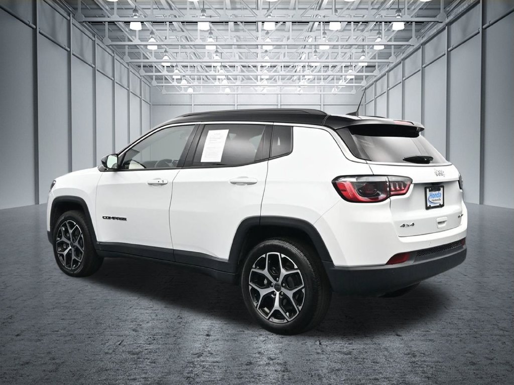 Used 2025 Jeep Compass Limited AWD/4WD image 5