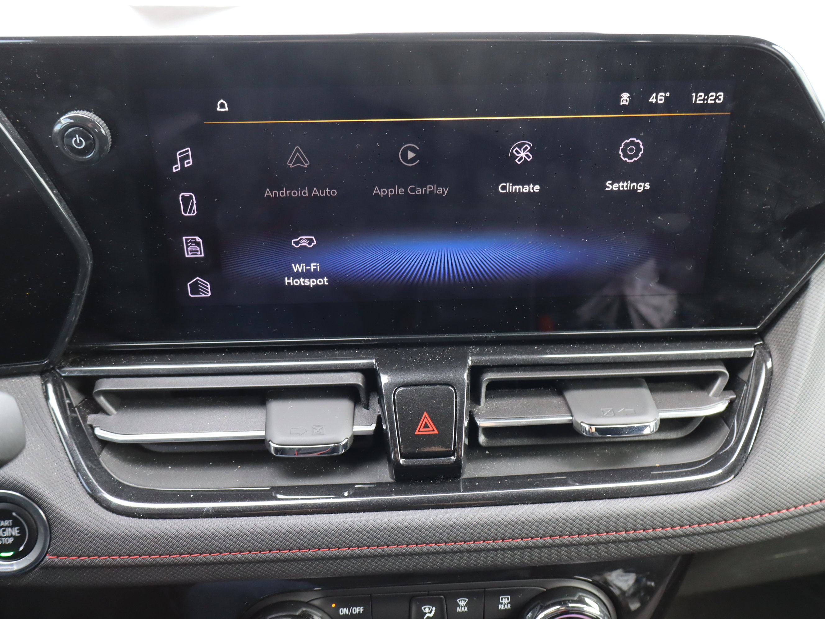 Certified 2025 Chevrolet TrailBlazer RS w/ Convenience Package image 26