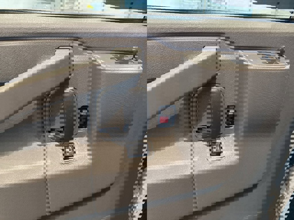 New 2025 GMC Savana 3500 w/ Power Convenience Package image 21