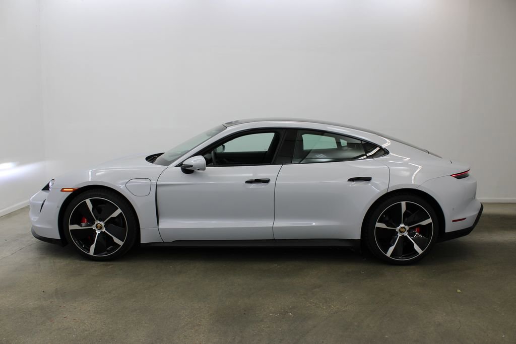 New 2024 Porsche Taycan 4S image 2