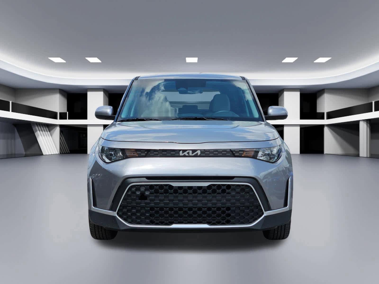 Certified 2025 Kia Soul LX FWD image 8