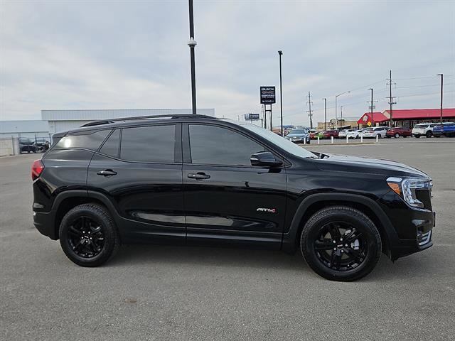 Used 2022 GMC Terrain AT4 w/ Infotainment Package II image 6