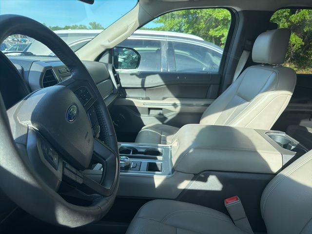 Used 2020 Ford Expedition Max XLT w/ Equipment Group 202A RWD image 20