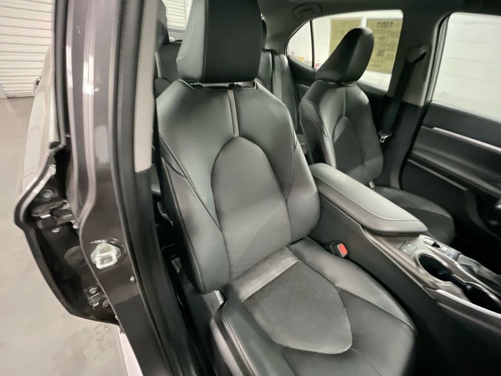 Used 2023 Toyota Camry XSE image 27