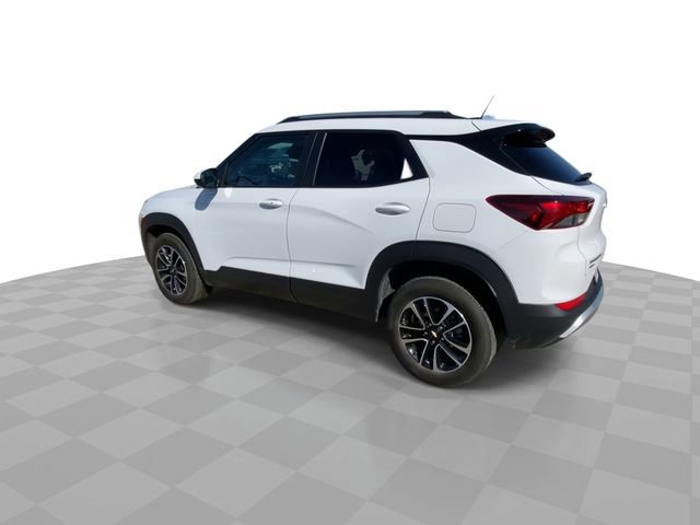 Used 2024 Chevrolet TrailBlazer LT w/ LT Cold Weather Package image 8