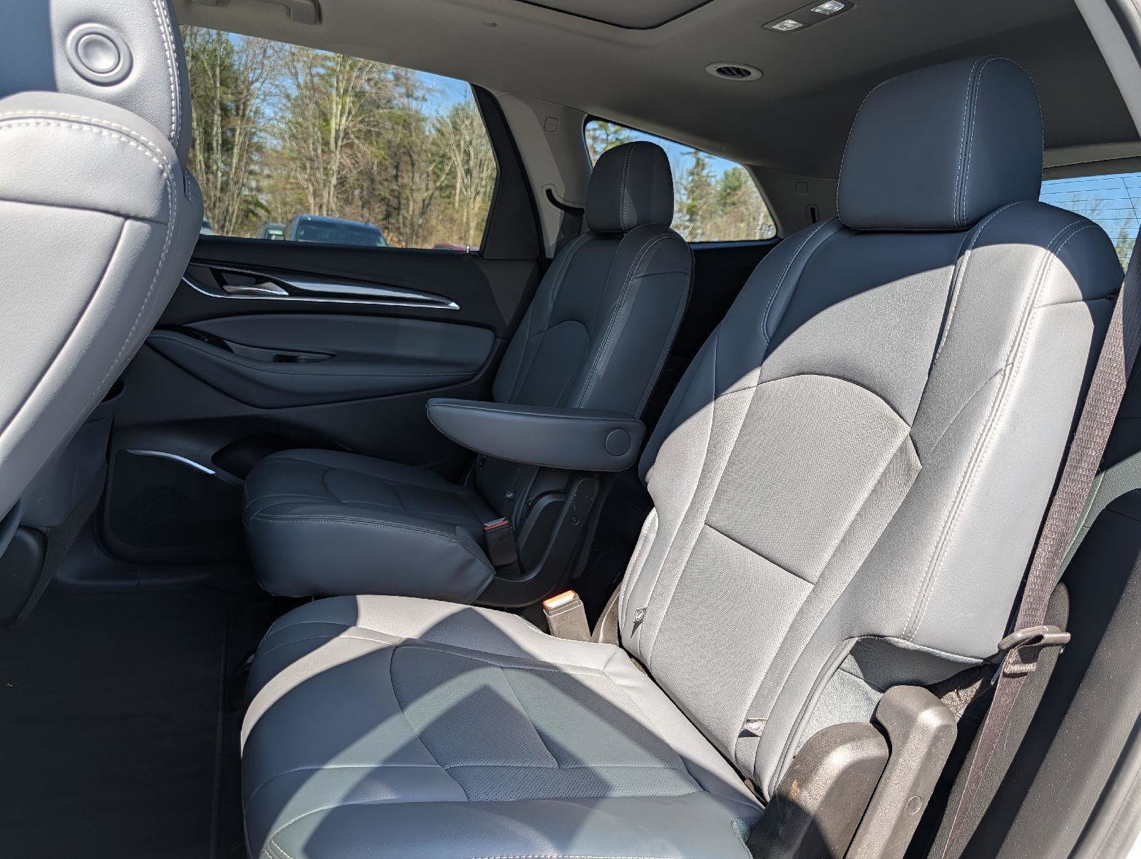 Used 2020 Buick Enclave Essence w/ Sport Touring Edition image 21