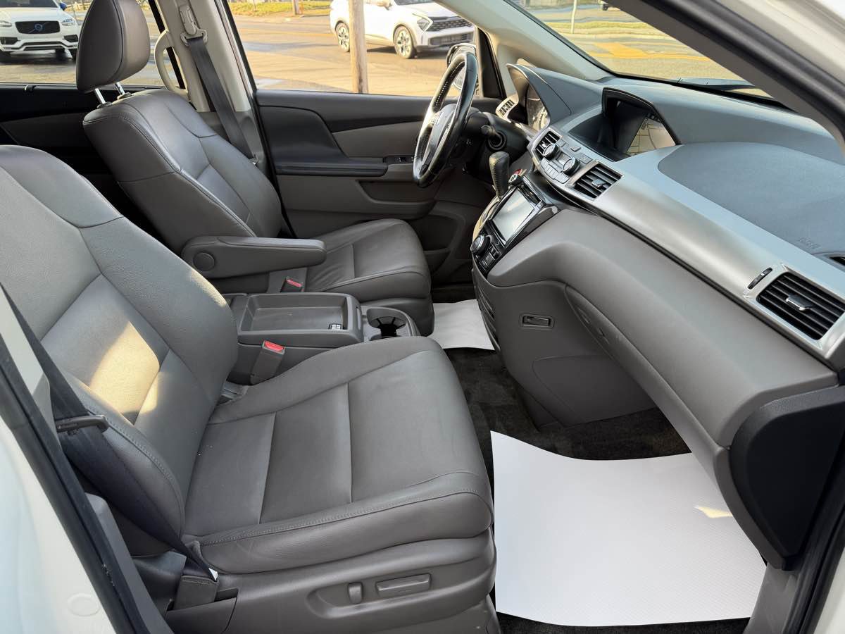Used 2016 Honda Odyssey Touring image 19