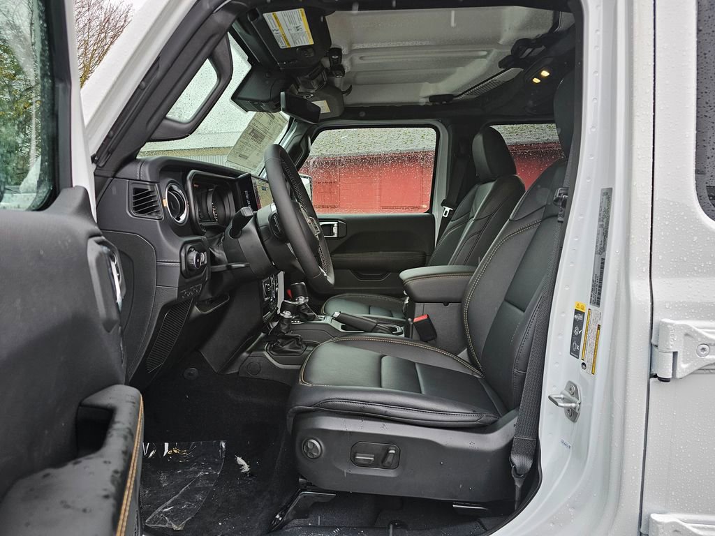 New 2025 Jeep Wrangler Sahara image 17