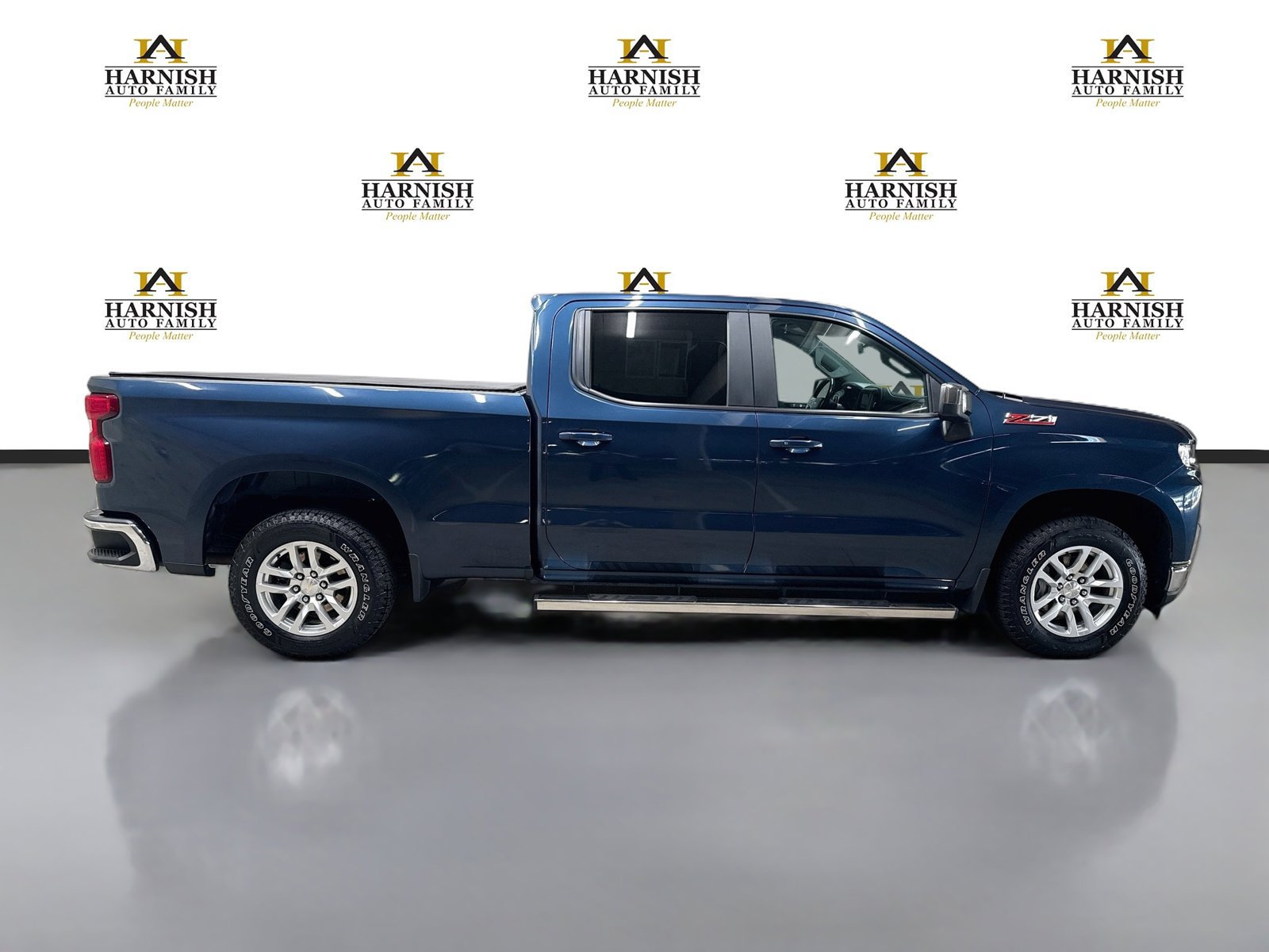 Used 2021 Chevrolet Silverado 1500 LT w/ Z71 Off-Road Package AWD/4WD image 5