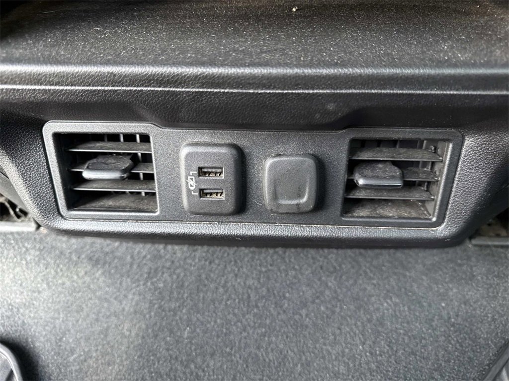 Used 2021 Chevrolet Silverado 1500 LT image 23