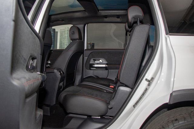 Certified 2023 Mercedes-Benz GLB 250 4MATIC image 24