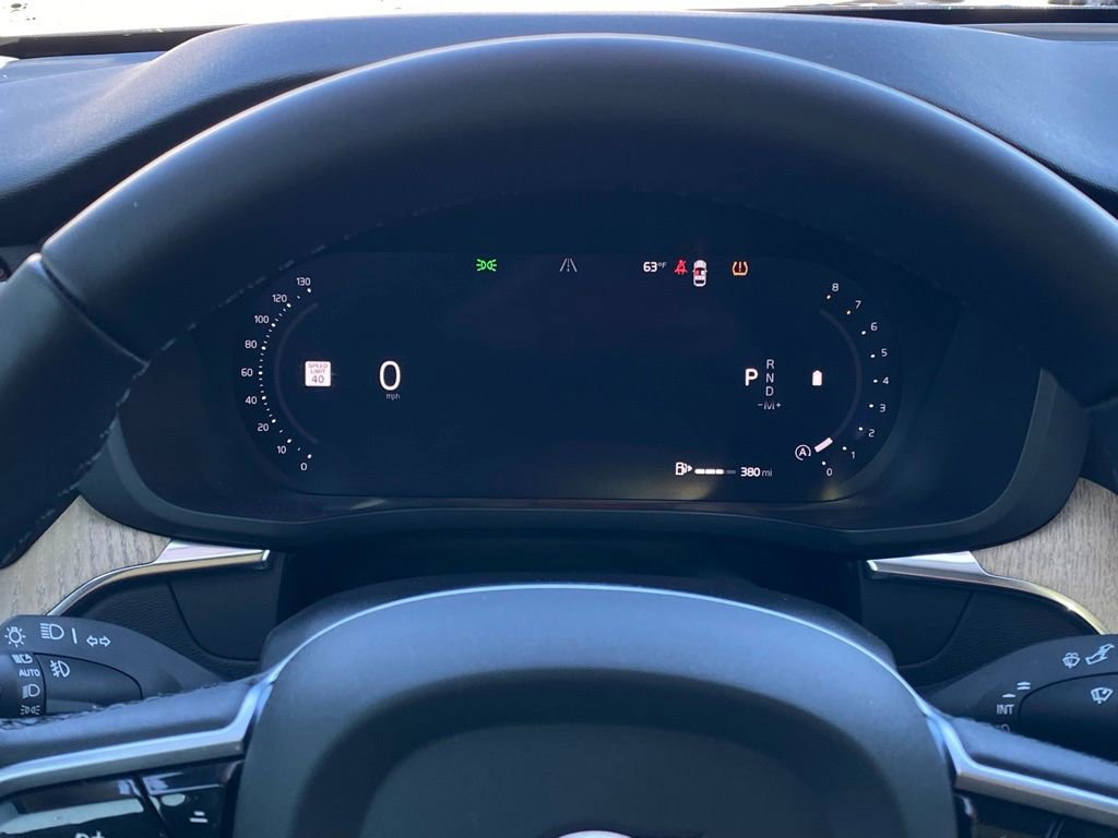 Used 2026 Volvo XC60 B5 Core w/ Protection Package Premier image 15