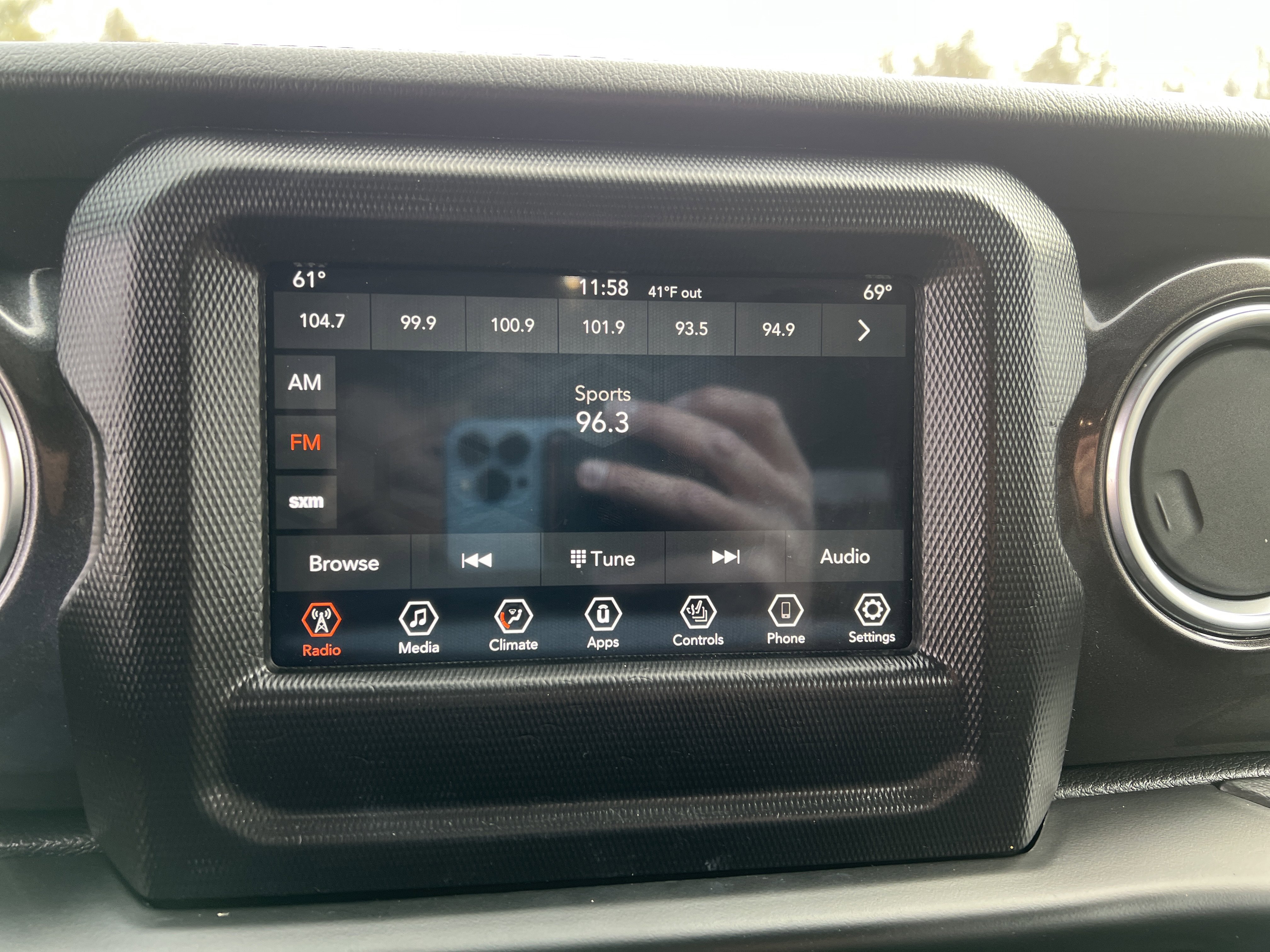 Used 2021 Jeep Wrangler Unlimited Sahara image 25