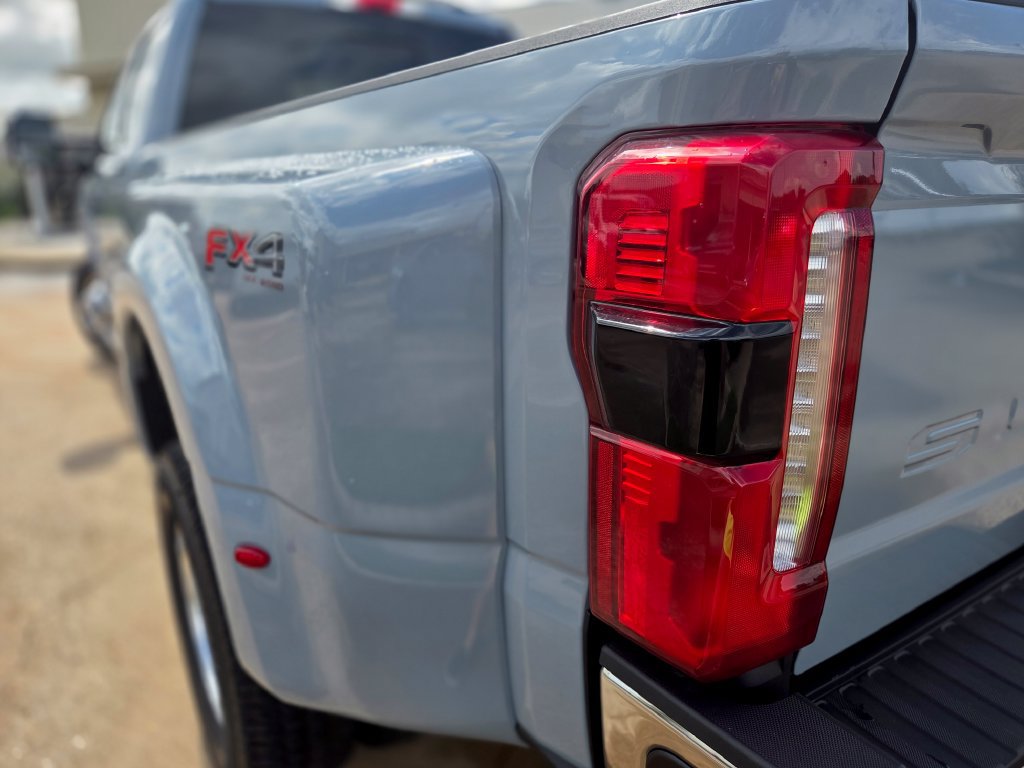 New 2027 Ford F350 Lariat w/ FX4 Off-Road Package AWD/4WD image 33