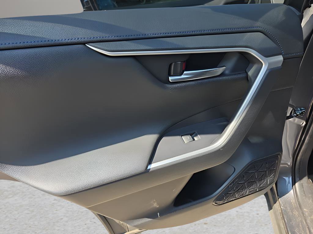 Used 2024 Toyota RAV4 XSE image 19