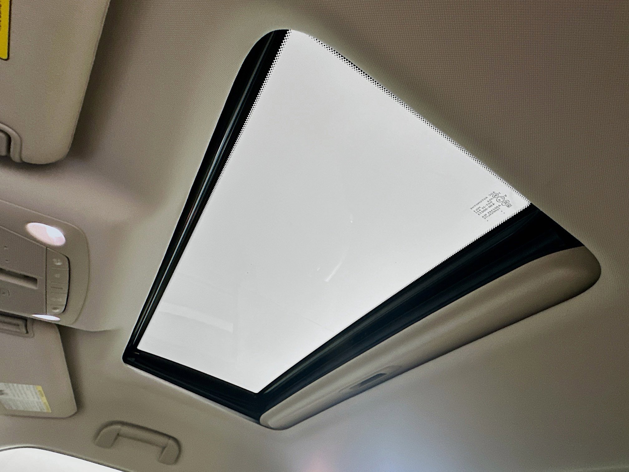 Used 2019 Nissan Armada Platinum w/ Interior Lighting Package image 26