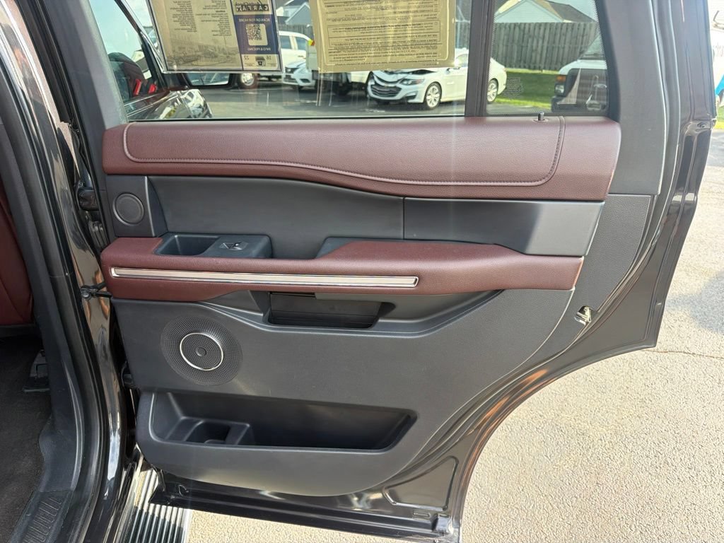 Used 2022 Ford Expedition Limited AWD/4WD image 52