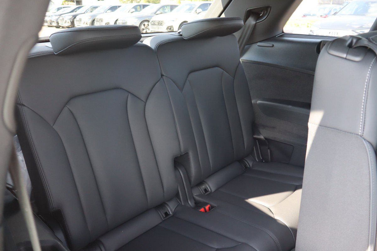 Used 2025 Audi Q7 3.0T Premium Plus w/ Premium Plus Package image 15
