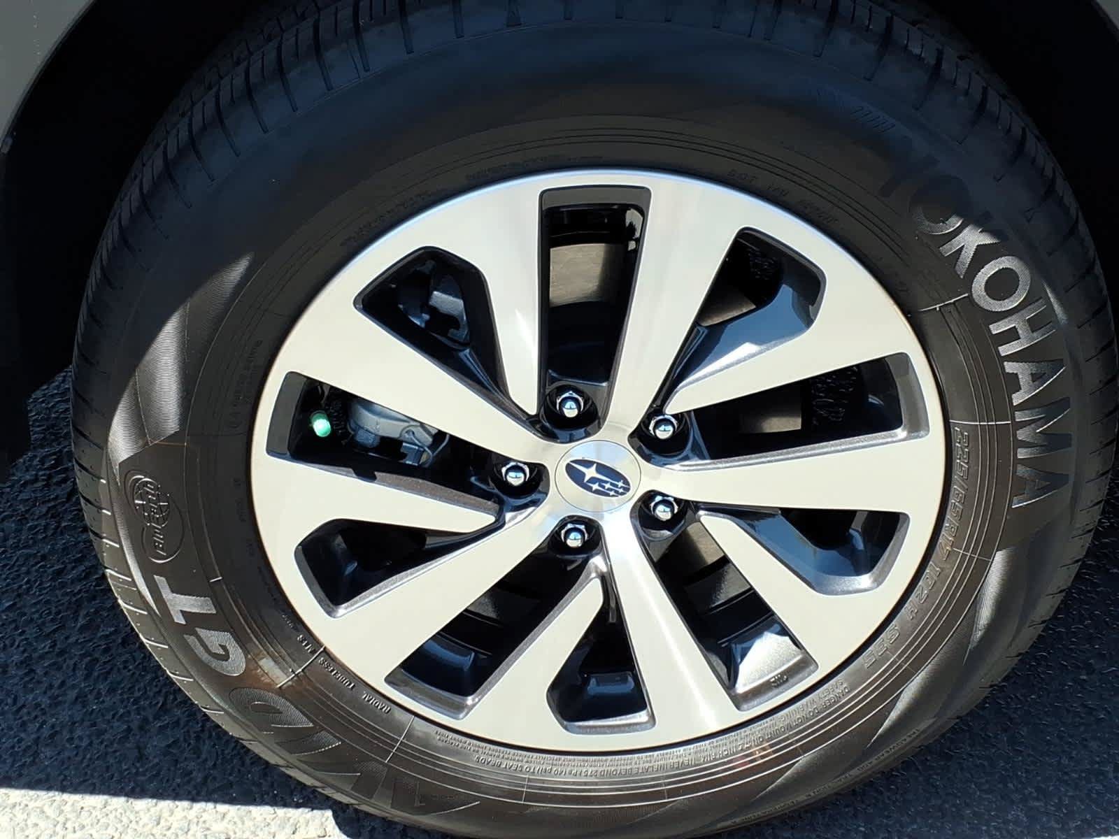 Used 2025 Subaru Outback Premium w/ Popular Package #1A AWD/4WD image 9
