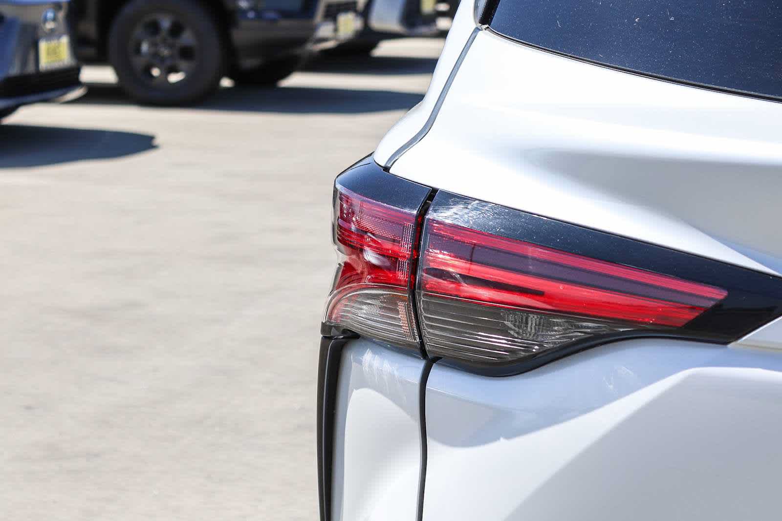 Used 2023 Toyota Sienna Limited AWD/4WD image 13