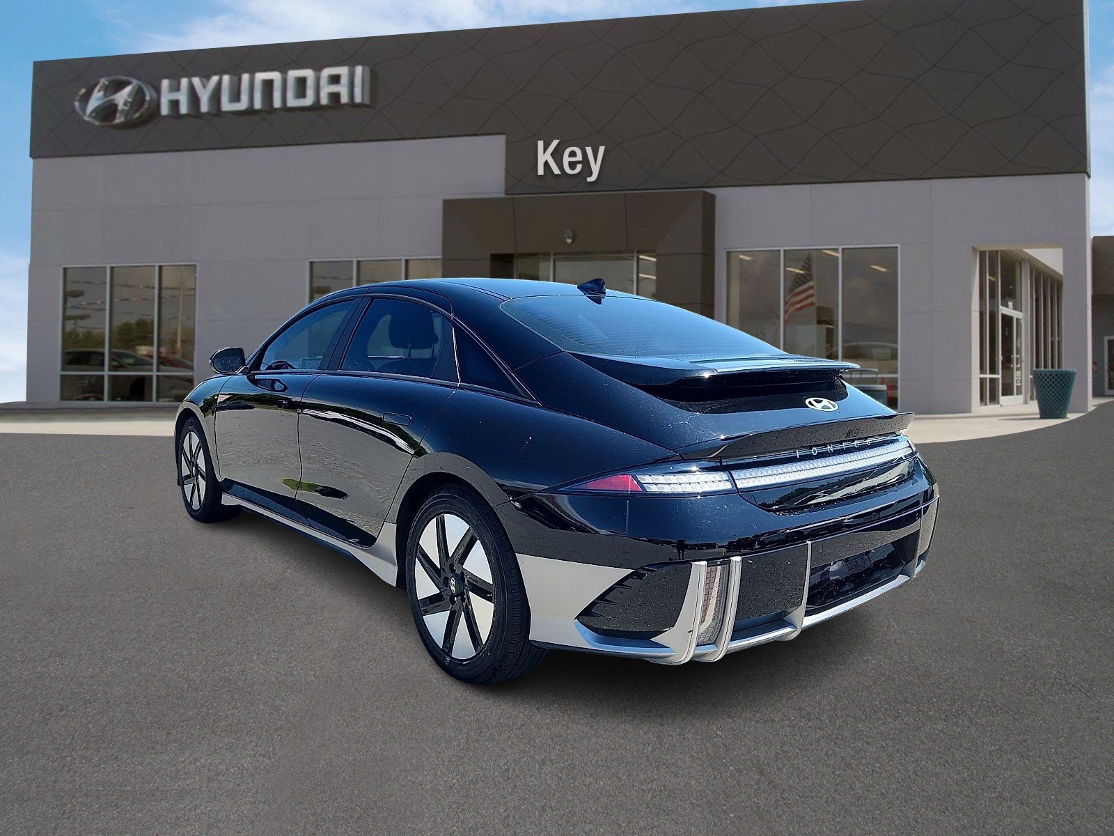 Used 2025 Hyundai Ioniq 6 SE AWD/4WD image 5