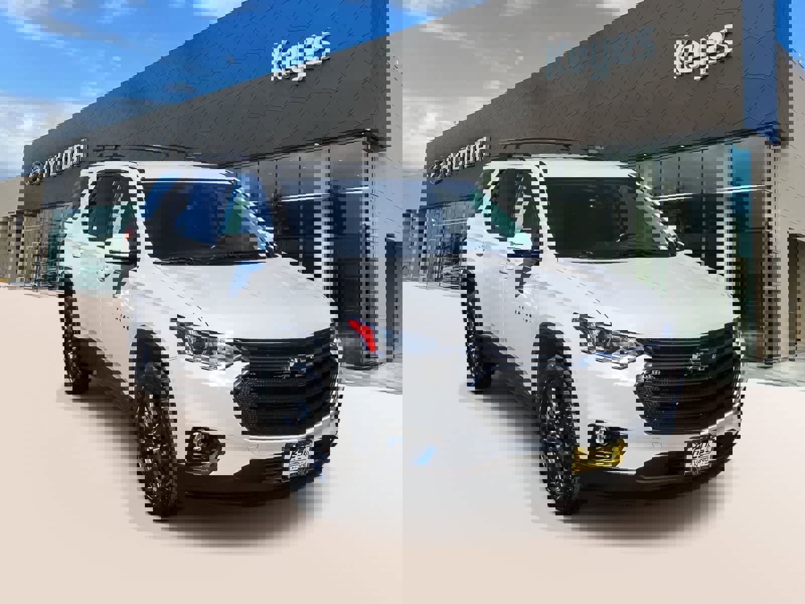 Used 2018 Chevrolet Traverse RS image 3