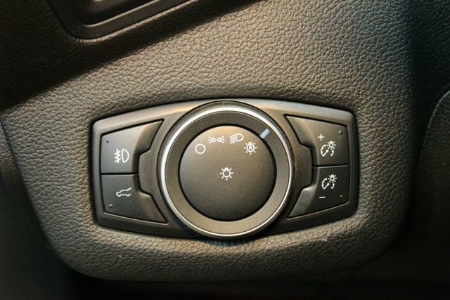 Used 2019 Ford Escape SEL image 19