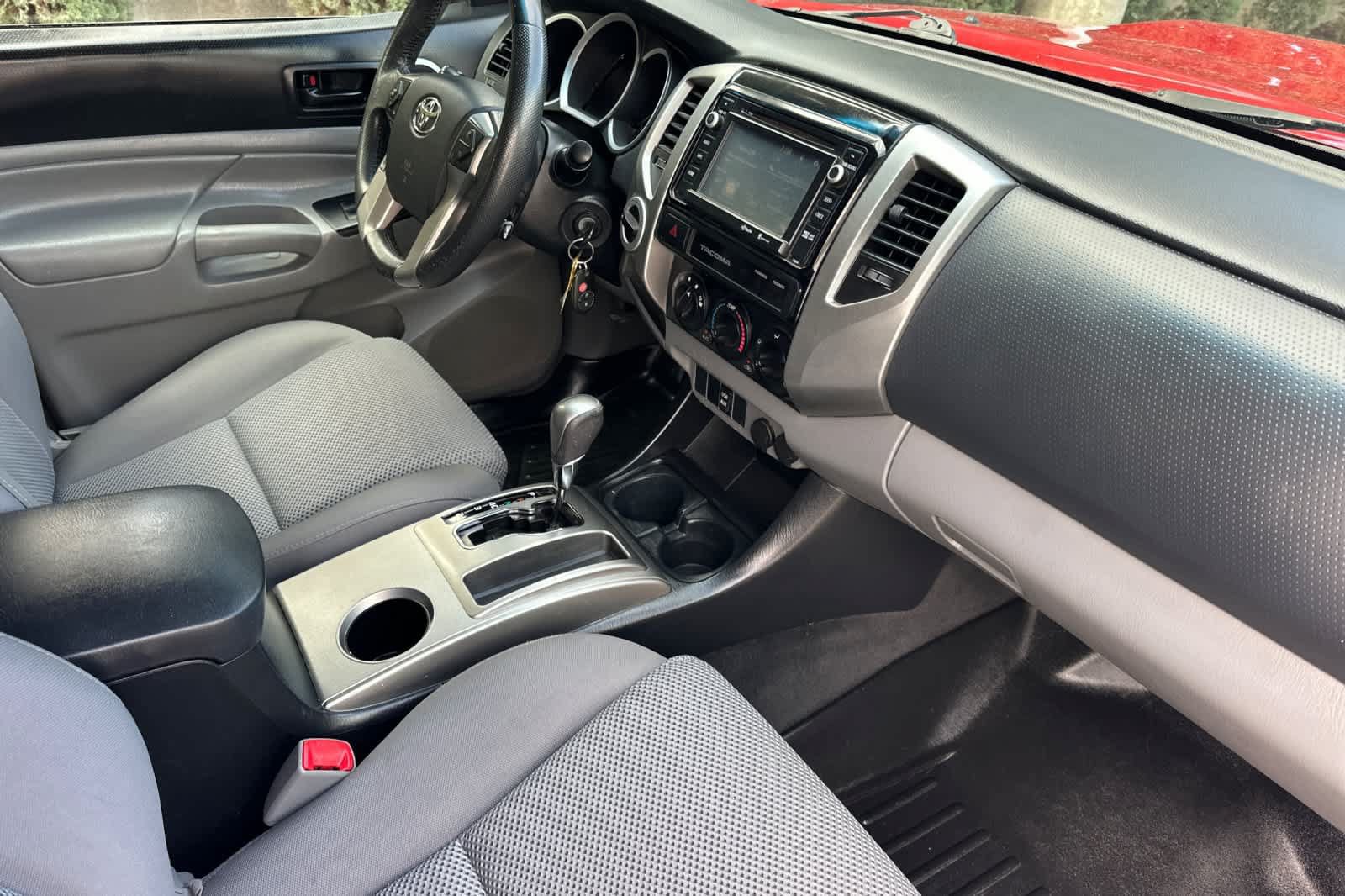 Used 2015 Toyota Tacoma 4x4 Double Cab w/ TRD Sport Package image 16