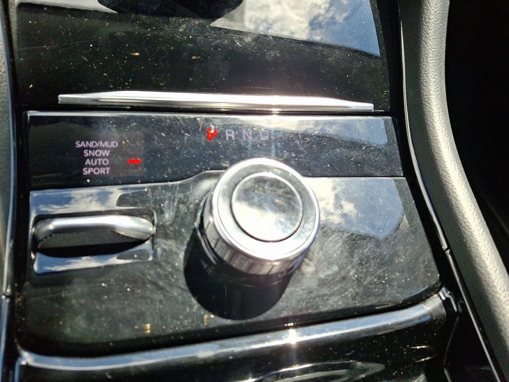 Used 2022 Jeep Grand Cherokee Limited AWD/4WD image 17