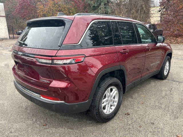 Certified 2023 Jeep Grand Cherokee Laredo image 4