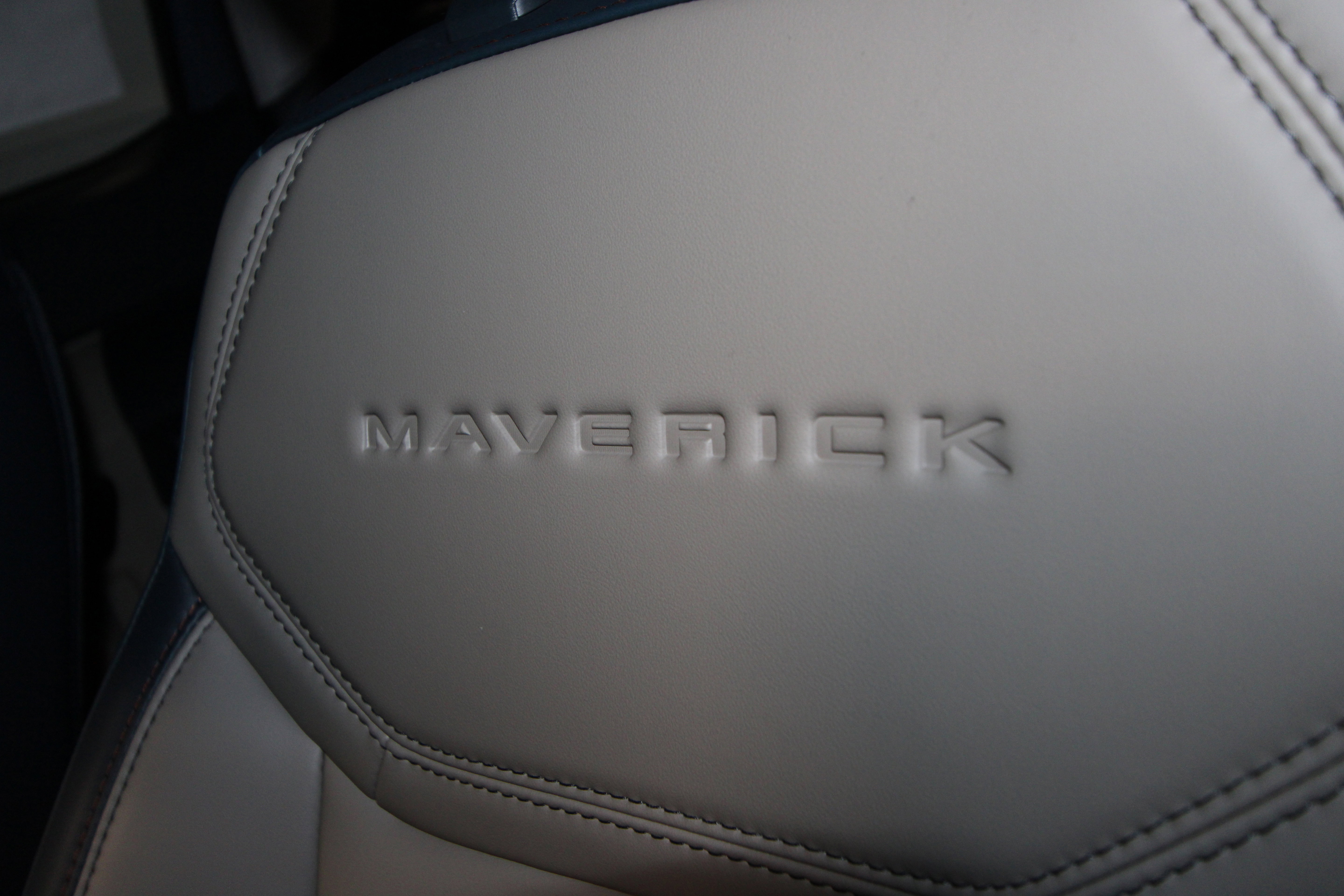 New 2026 Ford Maverick Lariat w/ 4K Tow Package image 16