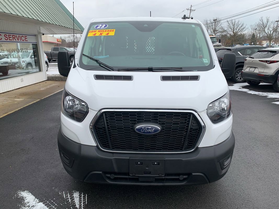 Used 2023 Ford Transit 250 Low Roof AWD w/ Exterior Upgrade Package image 12