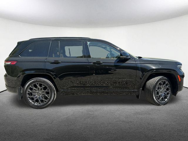 Certified 2025 Jeep Grand Cherokee Summit AWD/4WD image 16