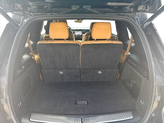 Used 2021 Jeep Grand Cherokee L Summit AWD/4WD image 12