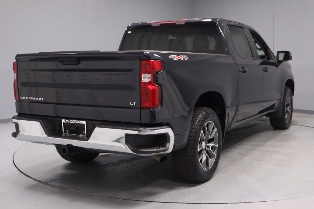 Used 2024 Chevrolet Silverado 1500 LT AWD/4WD image 11