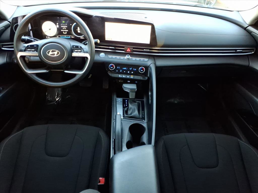 Certified 2024 Hyundai Elantra SEL image 15