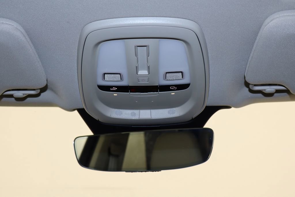 Used 2023 Volvo XC90 B5 Core w/ Protection Package Premier image 24