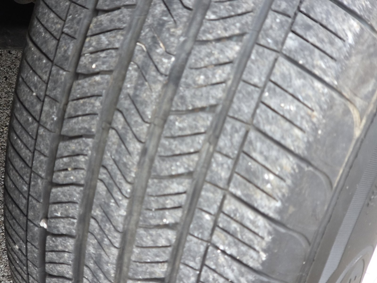 Used 2023 Chevrolet Traverse LT FWD image 11