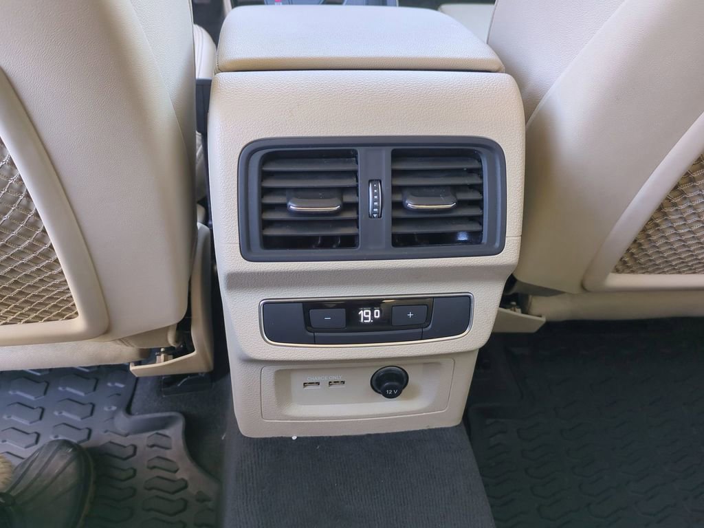 Used 2024 Audi Q5 e Premium Plus image 31