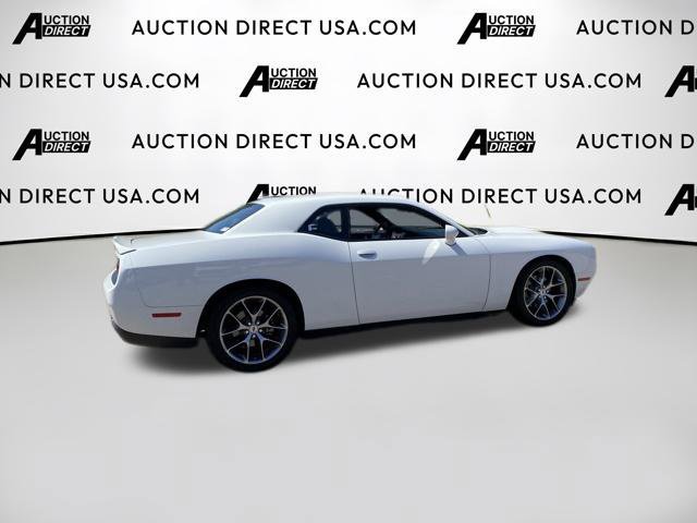 Used 2022 Dodge Challenger GT RWD image 8